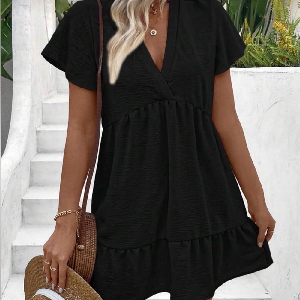 NWT SHEIN EMERY ROSE Women’s Solid V-Neck Ruffled Hem Dress